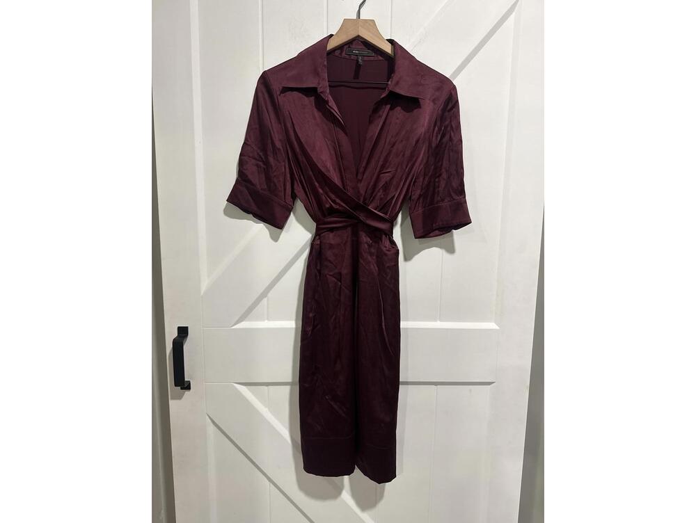 BCBGMAXAZRIA Burgundy 95% Silk Wrap Dress with Half Sleeves